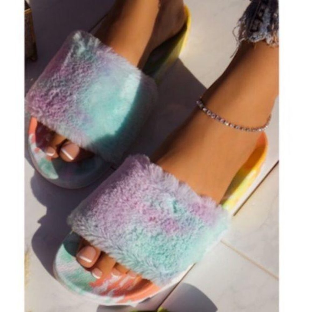 Tie Dye Slides - Picture 3 of 9